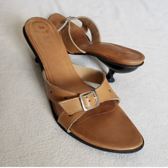 Honey kitten heel Italian leather sandals size 7 - Picture 3 of 12